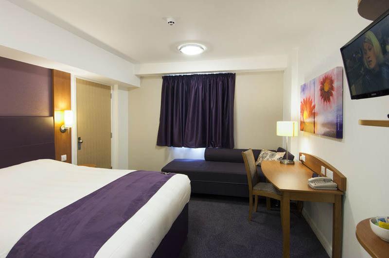 Premier Inn Telford Central Dış mekan fotoğraf